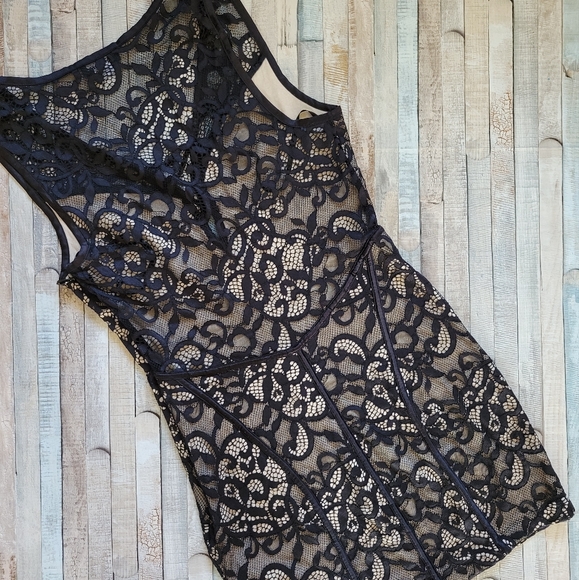 Bebe lace mini dress - Picture 6 of 6